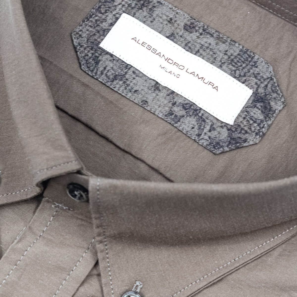 Camicia Tortora con Colletto Button-Down