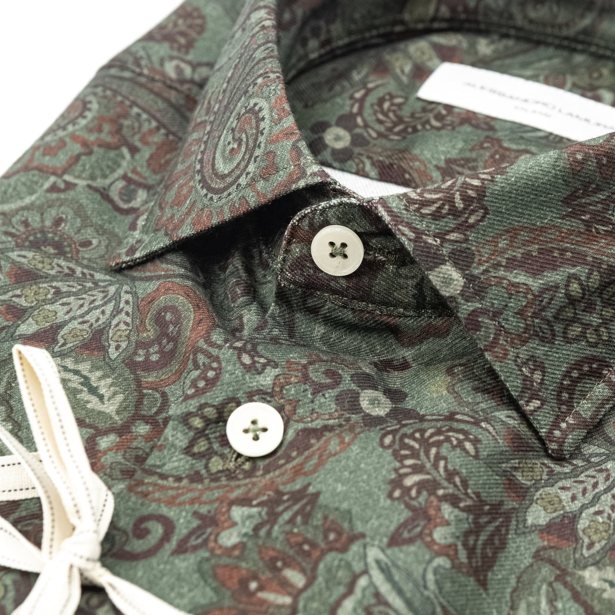 Camicia Verde Salvia con Stampa Paisley