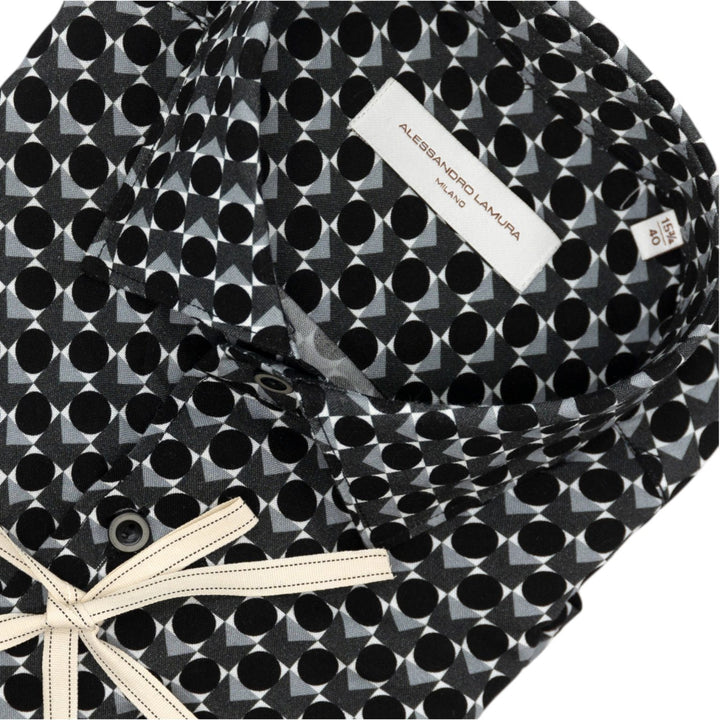 Camicia con Fantasia Geometrica in Bianco e Nero