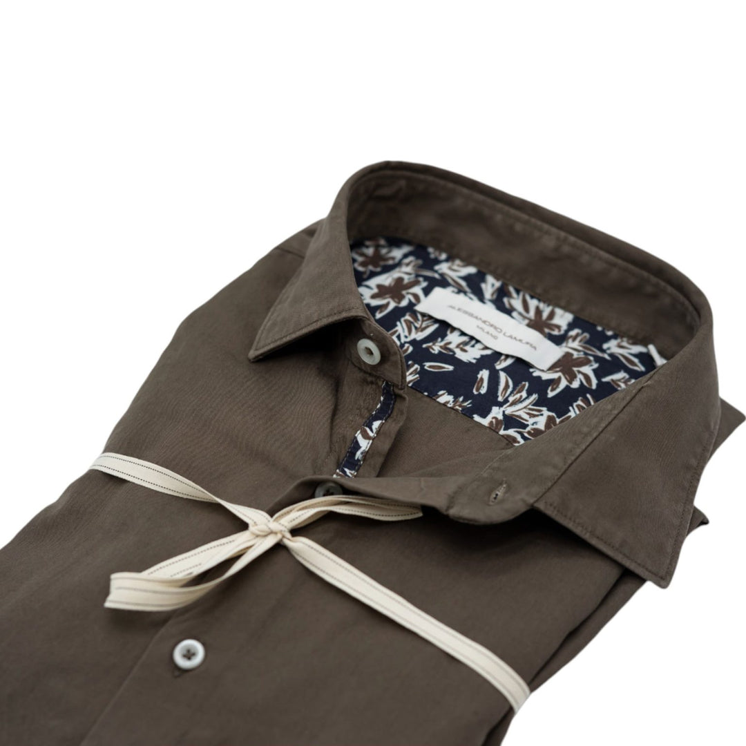Camicia in Gabardine Tinta in Capo Verde Oliva Con Dettagli Floreali a Contrasto