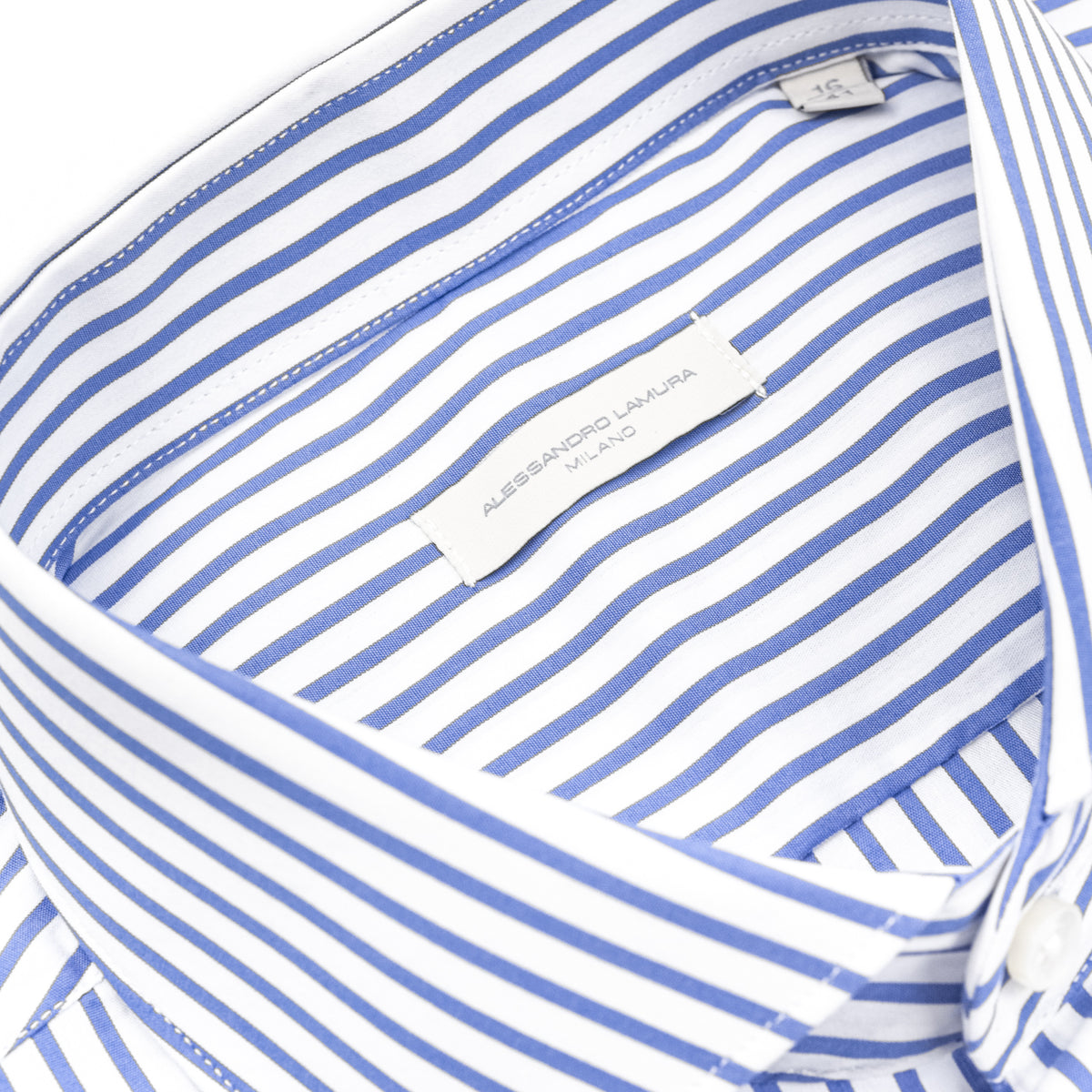 Camicia Bianca a Righe Blu e Grigie