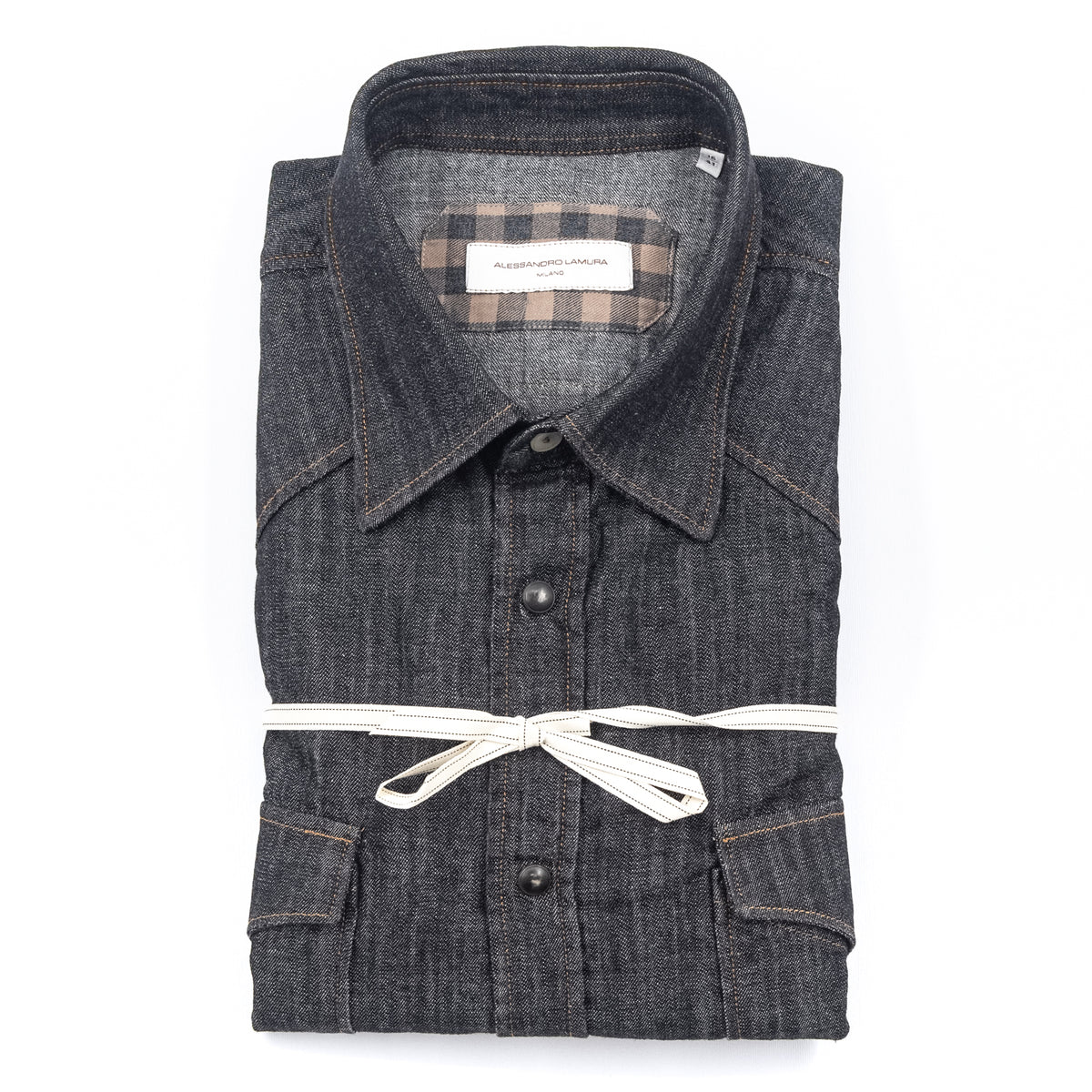 Camicia Denim Nero con Dettagli a Contrasto