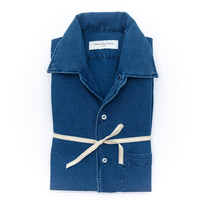 Camicia Blu in Piquet di Cotone con Effetto Garment Dyed