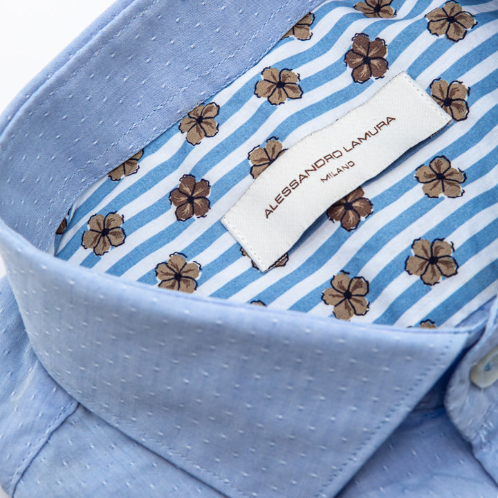 Camicia Celeste Microstruttura con Interno Colletto a Righe e Fiori
