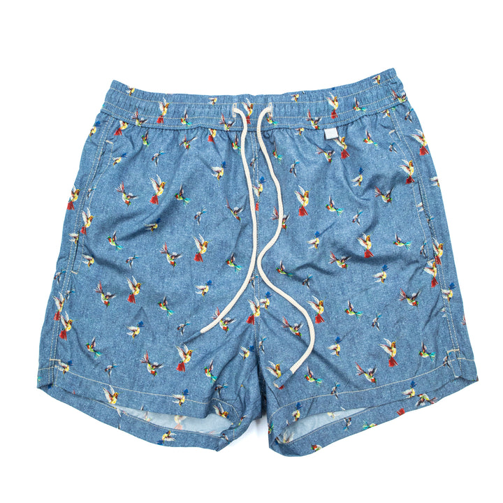 Costume blu stampa pappagalli stile denim